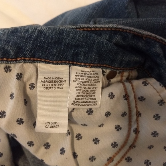 Lucky Jeans - Picture 7 of 7